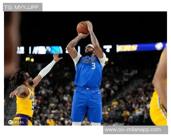 弗拉格谈与浓眉的配合策略努力最大化他的优势与团队融合